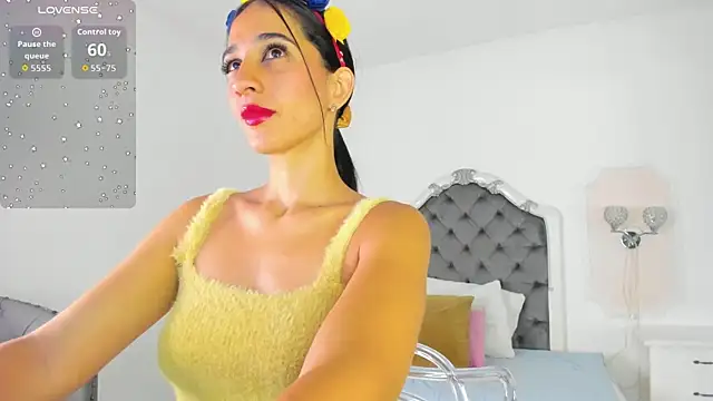 Valentina Ross  online show from July 7, 11:58 am