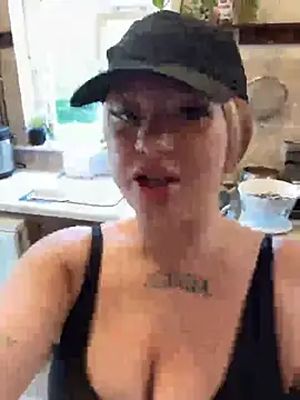 liquidxlogan online show from May 28, 6:27 pm