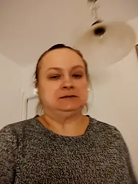 She-devilx online show from March 13, 10:10 pm