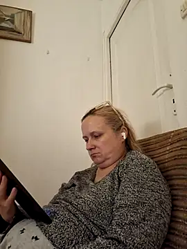 She-devilx online show from September 18, 9:06 pm