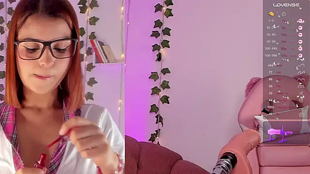 imlissie online show from December 22, 7:54 am