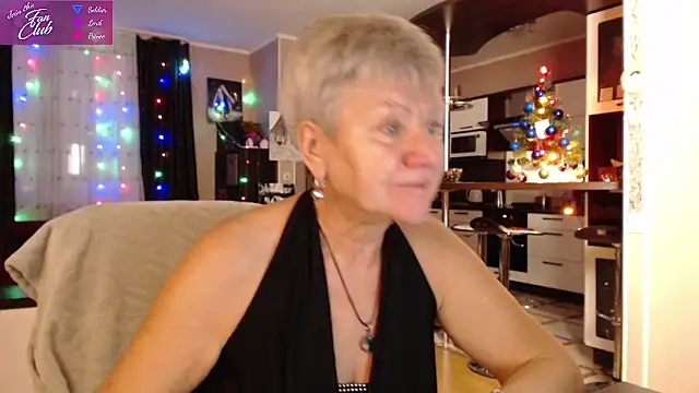 Snapshot of roxana_brooks chatting on January 3, 1:47 pm roxana brooks online show from January 3, 1:47 pm