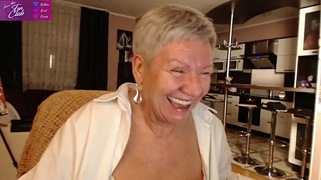 Snapshot of roxana_brooks chatting on January 16, 7:52 pm roxana brooks online show from January 16, 7:52 pm