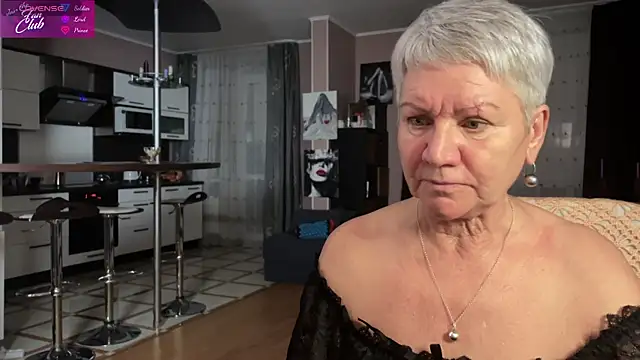 Snapshot of roxana_brooks chatting on January 22, 2:46 pm roxana brooks online show from January 22, 2:46 pm