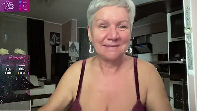 Snapshot of roxana_brooks chatting on January 26, 5:13 pm roxana brooks online show from January 26, 5:13 pm
