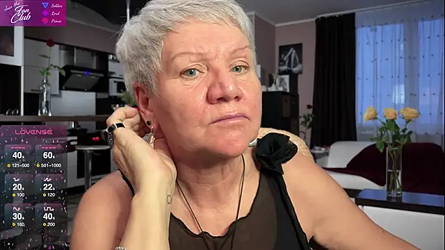 Snapshot of roxana_brooks chatting on February 12, 2:54 pm roxana brooks online show from February 12, 2:54 pm