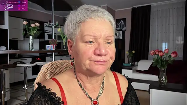 Snapshot of roxana_brooks chatting on February 18, 5:53 pm roxana brooks online show from February 18, 5:53 pm