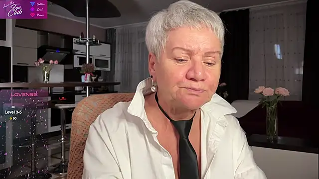 Snapshot of roxana_brooks chatting on March 5, 7:06 pm roxana brooks online show from March 5, 7:06 pm