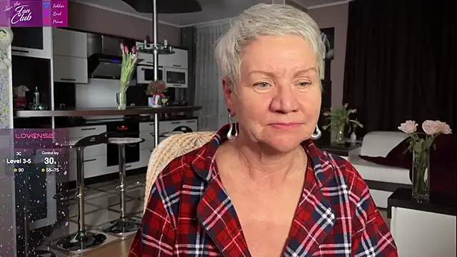 Snapshot of roxana_brooks chatting on March 12, 8:10 pm roxana brooks online show from March 12, 8:10 pm