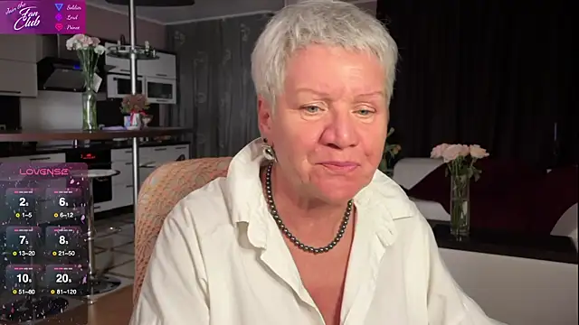 Snapshot of roxana_brooks chatting on March 14, 5:46 pm roxana brooks online show from March 14, 5:46 pm