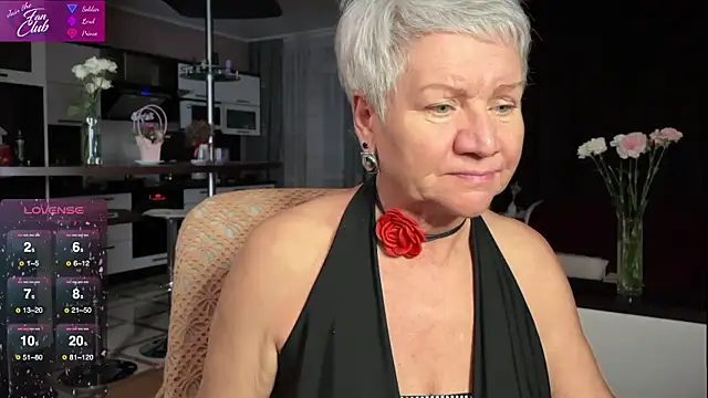 Snapshot of roxana_brooks chatting on March 22, 5:31 pm roxana brooks online show from March 22, 5:31 pm