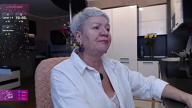 Snapshot of roxana_brooks chatting on November 14, 1:21 pm roxana brooks online show from November 14, 1:21 pm