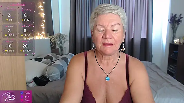 roxana brooks online show from May 7, 2:28 am
