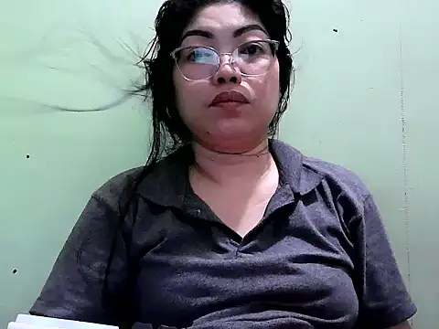 Snapshot of mynameisamor chatting on June 23, 12:58 pm mynameisamor online show from June 23, 12:58 pm