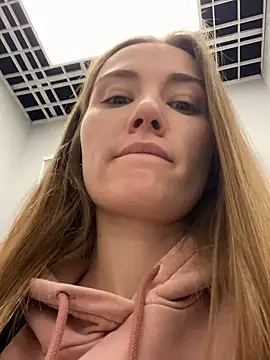 ValenciaShock online show from February 5, 8:21 am