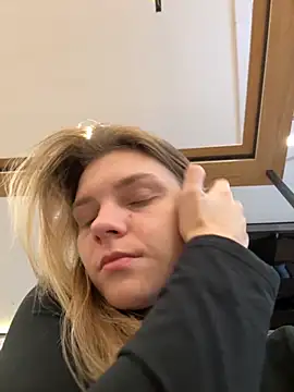 ValenciaShock online show from September 11, 6:35 am