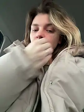 ValenciaShock online show from February 13, 6:42 am