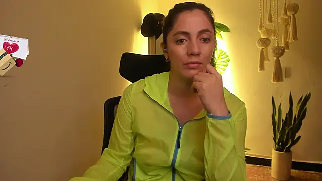 Snapshot of Mala_Bad chatting on February 7, 3:52 pm Mala Bad online show from February 7, 3:52 pm