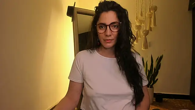 Snapshot of Mala_Bad chatting on February 25, 1:06 pm Mala Bad online show from February 25, 1:06 pm