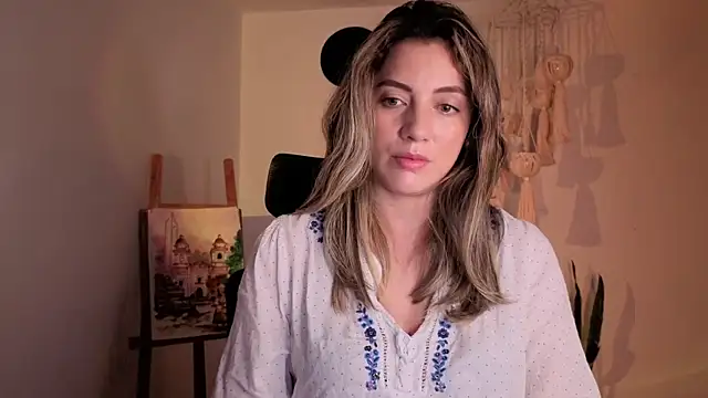 Snapshot of Mala_Bad chatting on October 6, 4:59 pm Mala Bad online show from October 6, 4:59 pm