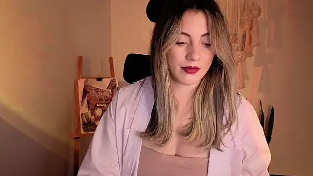 Snapshot of Mala_Bad chatting on October 12, 3:44 pm Mala Bad online show from October 12, 3:44 pm