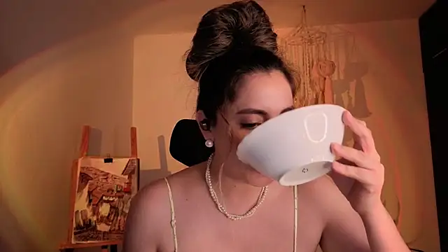 Snapshot of Mala_Bad chatting on November 24, 3:45 pm Mala Bad online show from November 24, 3:45 pm