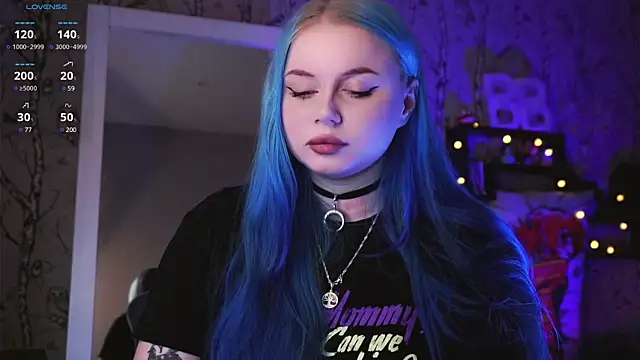 Moon Valkyrie online show from February 1, 10:59 am