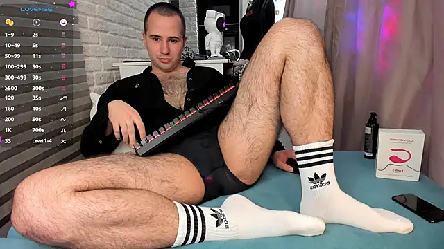 Snapshot of Alexey_Hairy chatting on March 4, 1:06 pm Alexey Hairy online show from March 4, 1:06 pm