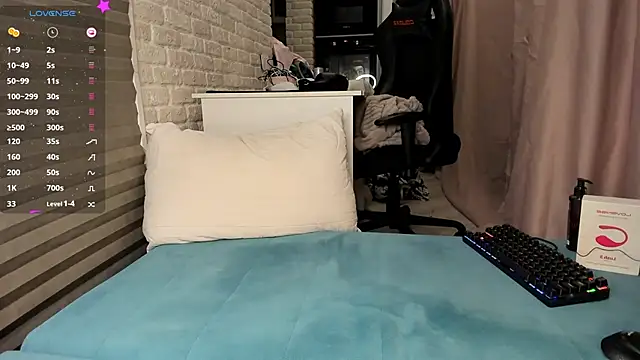 Snapshot of Alexey_Hairy chatting on March 6, 4:52 am Alexey Hairy online show from March 6, 4:52 am