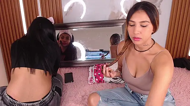 mary live online show from October 11, 12:36 pm