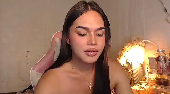 Snapshot of Ashely_Lewis chatting on January 17, 3:00 pm Ashely Lewis online show from January 17, 3:00 pm