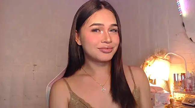 Snapshot of Ashely_Lewis chatting on January 19, 8:50 am Ashely Lewis online show from January 19, 8:50 am