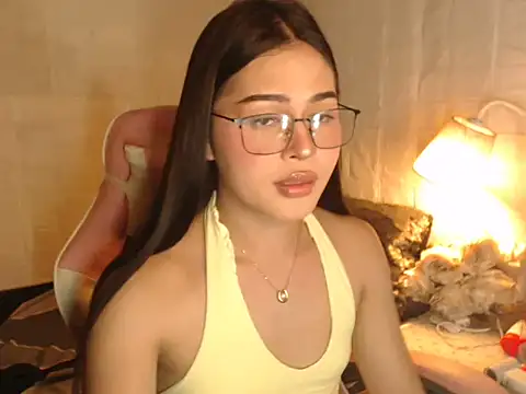 Snapshot of Ashely_Lewis chatting on December 3, 10:02 am Ashely Lewis online show from December 3, 10:02 am