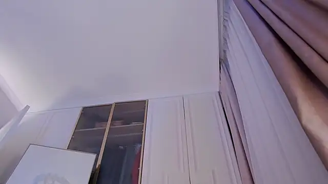 MilaDYstarlight online show from January 6, 10:58 pm