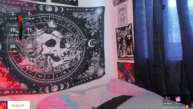 Snapshot of Lexxxxx_ chatting on November 9, 9:46 pm Lexxxxx online show from November 9, 9:46 pm