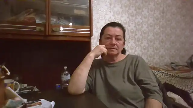 GypsiQueen2 online show from November 10, 4:28 pm