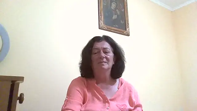 Snapshot of GypsiQueen2 chatting on June 22, 9:45 pm GypsiQueen2 online show from June 22, 9:45 pm
