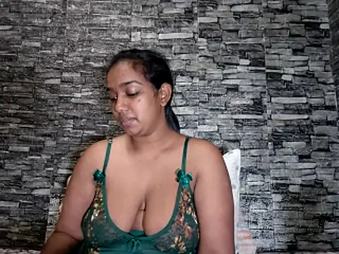 Snapshot of Xindias_fantasyX chatting on April 30, 6:25 pm Xindias fantasyX online show from April 30, 6:25 pm