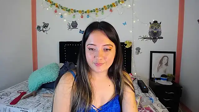 Snapshot of naughty_girl_4u chatting on December 19, 10:21 pm naughty girl 4u online show from December 19, 10:21 pm
