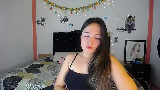 Snapshot of naughty_girl_4u chatting on December 27, 5:37 pm naughty girl 4u online show from December 27, 5:37 pm