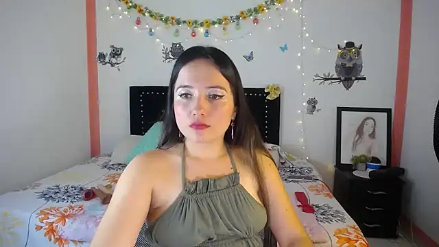 Snapshot of naughty_girl_4u chatting on January 10, 4:51 pm naughty girl 4u online show from January 10, 4:51 pm
