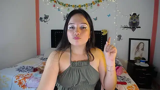 Snapshot of naughty_girl_4u chatting on January 10, 7:54 pm naughty girl 4u online show from January 10, 7:54 pm