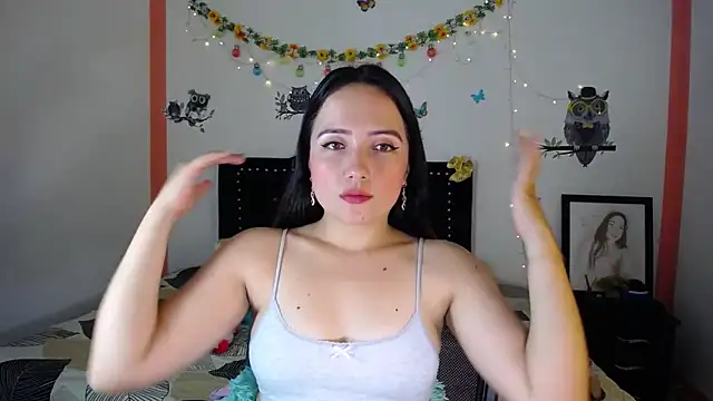 Snapshot of naughty_girl_4u chatting on January 21, 4:58 pm naughty girl 4u online show from January 21, 4:58 pm