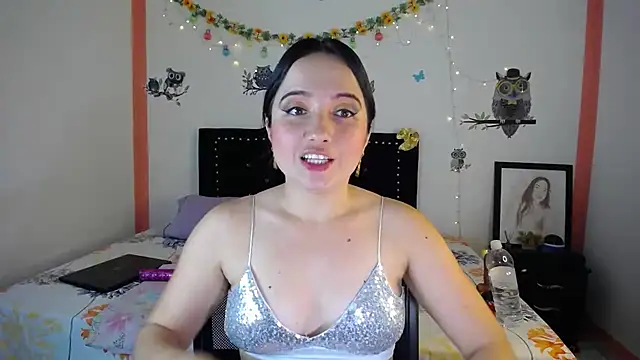 Snapshot of naughty_girl_4u chatting on February 10, 6:35 pm naughty girl 4u online show from February 10, 6:35 pm