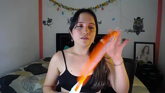 Snapshot of naughty_girl_4u chatting on February 28, 7:14 pm naughty girl 4u online show from February 28, 7:14 pm