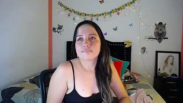 Snapshot of naughty_girl_4u chatting on February 28, 10:17 pm naughty girl 4u online show from February 28, 10:17 pm
