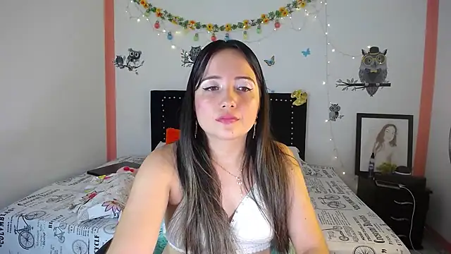 Snapshot of naughty_girl_4u chatting on March 9, 4:11 pm naughty girl 4u online show from March 9, 4:11 pm