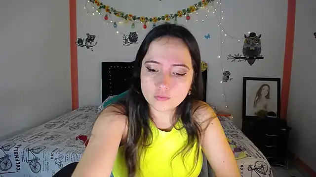 Snapshot of naughty_girl_4u chatting on March 19, 7:38 pm naughty girl 4u online show from March 19, 7:38 pm