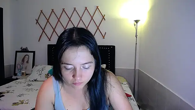 Snapshot of naughty_girl_4u chatting on September 16, 8:32 pm naughty girl 4u online show from September 16, 8:32 pm