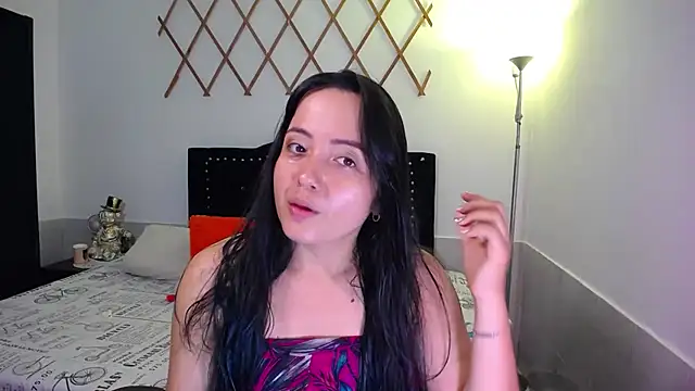 Snapshot of naughty_girl_4u chatting on October 4, 2:48 pm naughty girl 4u online show from October 4, 2:48 pm